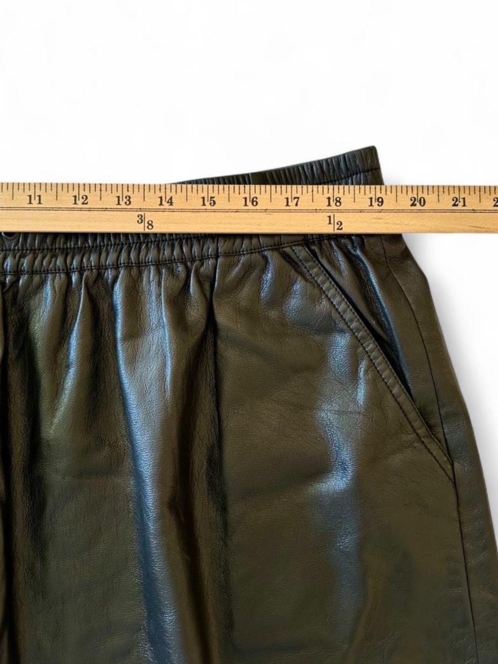 Good American Better Than Leather Black Faux Leather Pull On Mini Skirt 14/16 - Picture 6 of 7
